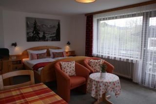 Ferienwohnung Oberstdorf G&auml;stehaus Hindelang tableau 1